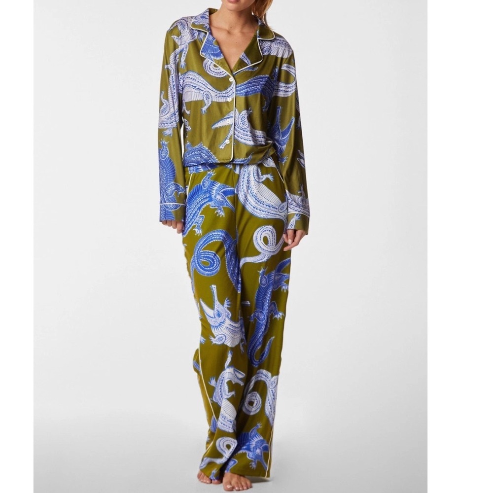 NOLI Pajama Set Women Medium Green Blue Crocodile Print Long Sleeve Button Front